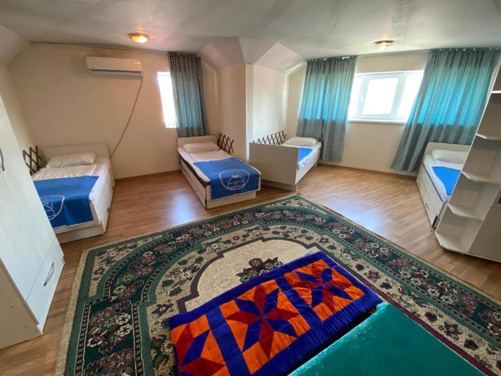 Tunduk Hostel Bishkek Esterno foto