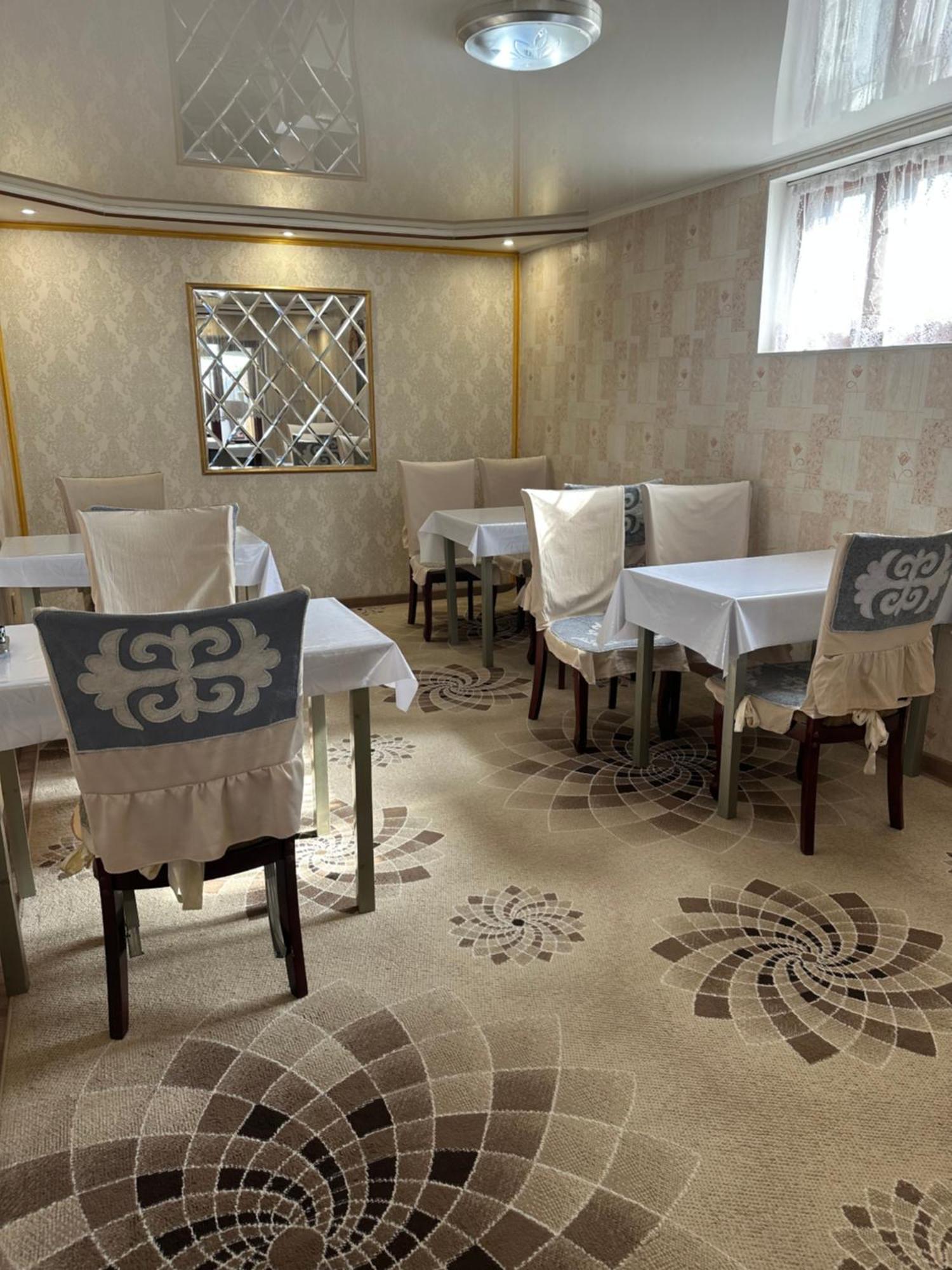 Tunduk Hostel Bishkek Esterno foto