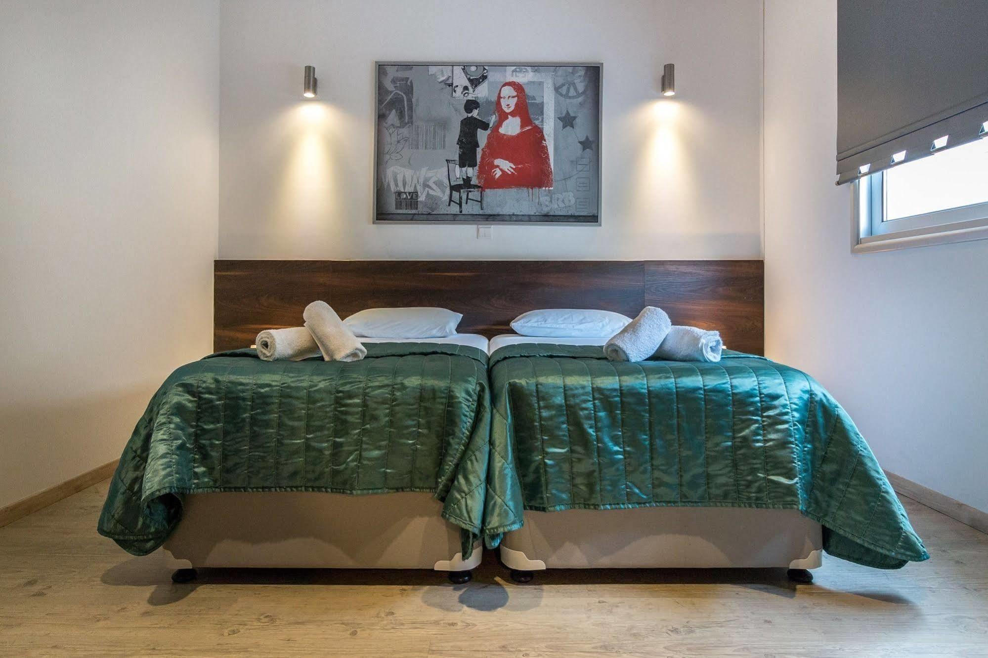 Tunduk Hostel Bishkek Esterno foto